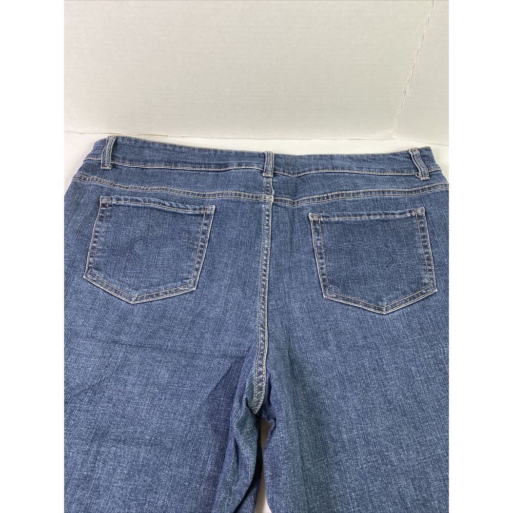 Time And Tru Shorts Bermuda Womens Size 20‎ Blue Denim Stretch Raw Hem mid rise - Picture 4 of 11